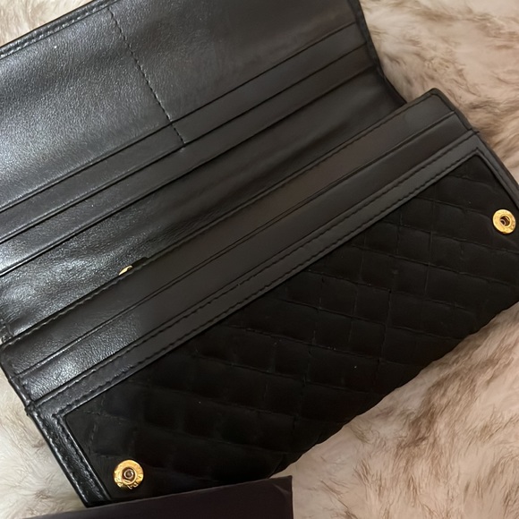 Prada quilted wallet - Picture 3 of 10